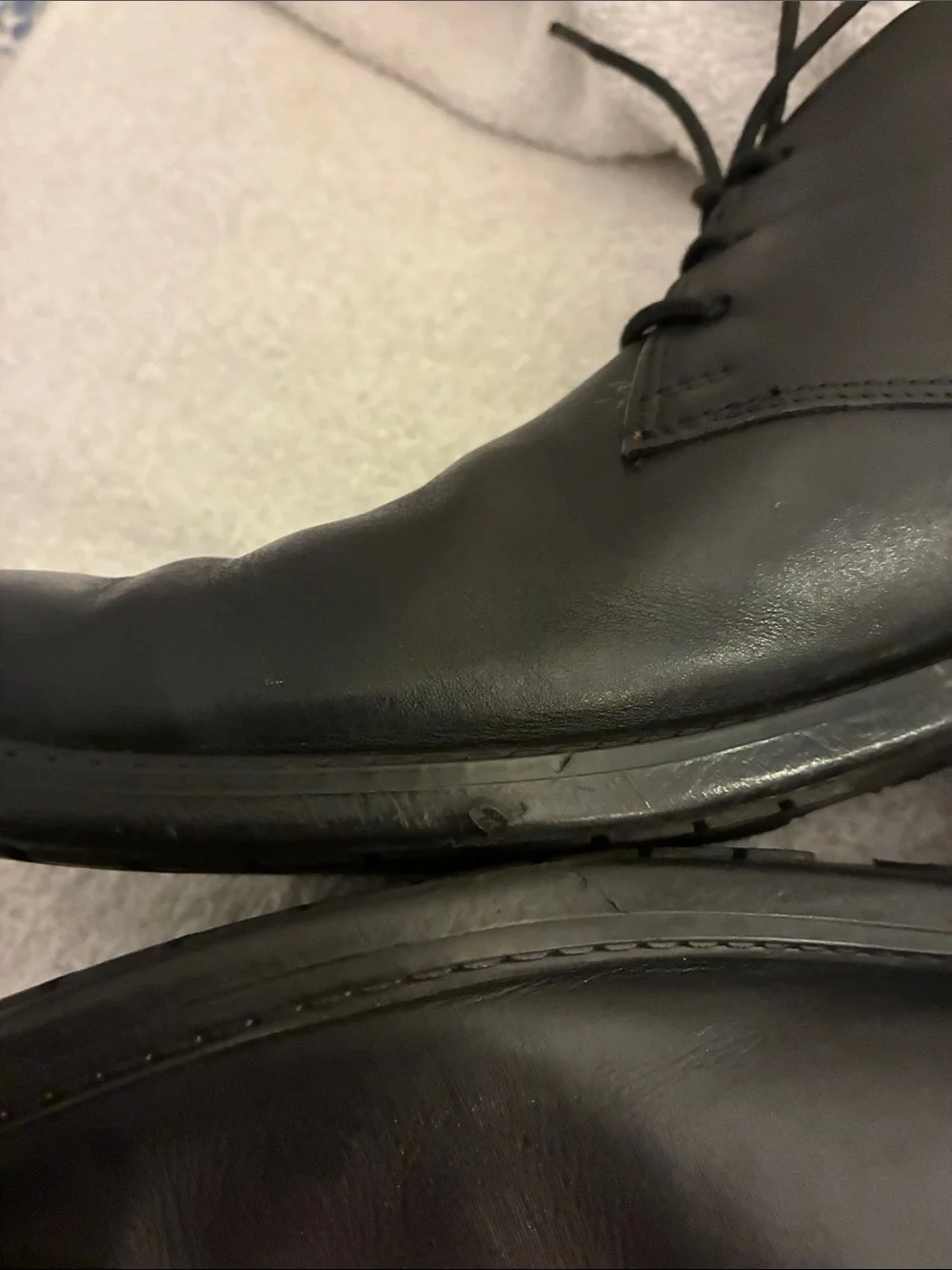 Clarks Men's Glide Black Leather Chukka Boots ankle-high profile